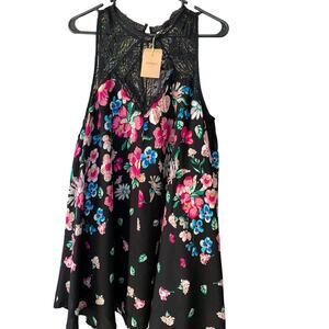 UMGEE NWT SLEEVELESS LACE FLORAL BOHO WHIMSEY COQUETTE TUNIC TOP SMALL